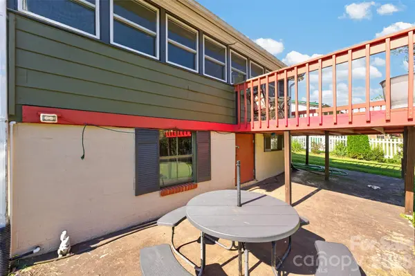 115 Spa ST, Morganton, NC 28655