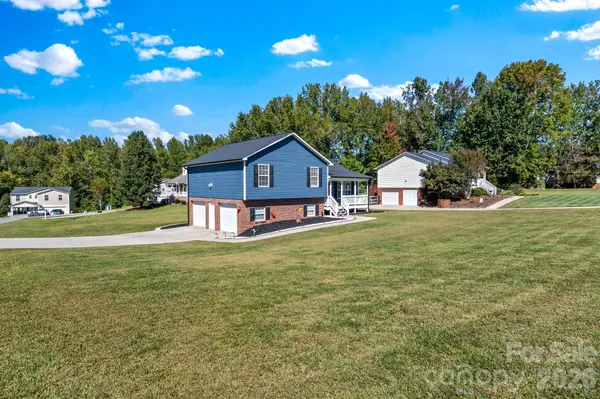 494 Sunset Ridge LN, Lexington, NC 27295