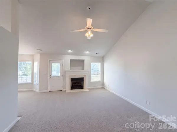 11344 Pointer Ridge DR, Charlotte, NC 28214