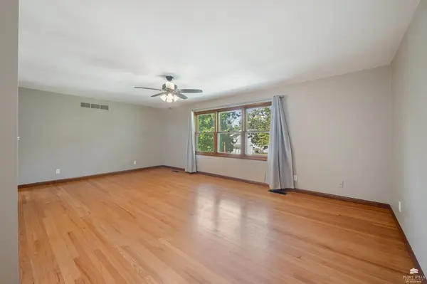 1829 Virginia DR, Manhattan, KS 66502