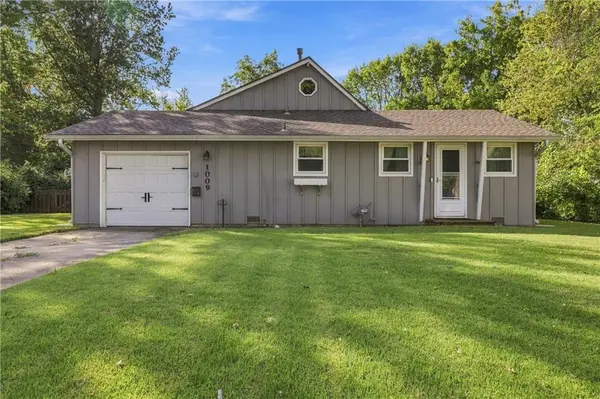 1009 E 134th ST, Grandview, MO 64030
