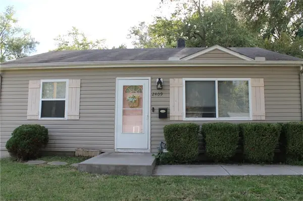 2409 NE Pursell RD, Gladstone, MO 64118