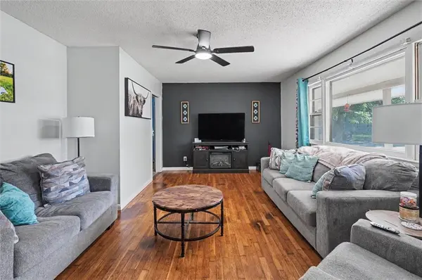 315 E Monroe AVE, Garnett, KS 66032