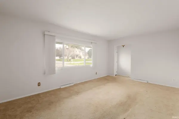 16344 Ronnies DR, Mishawaka, IN 46544