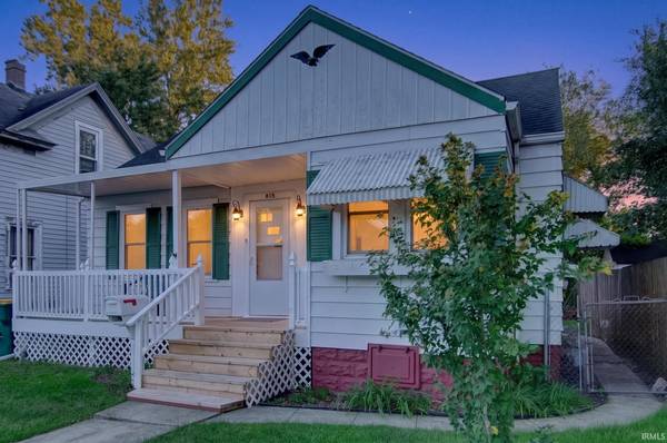 815 W 6th ST, Mishawaka, IN 46544-1727