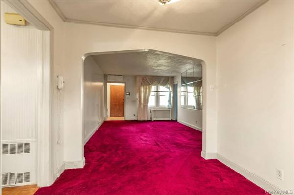249 Debevoise AVE, Roosevelt, NY 11575