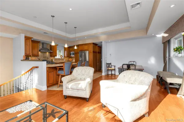 1A Glenwood AVE, Lynbrook, NY 11563
