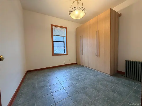 90 Main ST ##2B, Mineola, NY 11501
