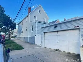 128-04 Gotham RD, South Ozone Park, NY 11420