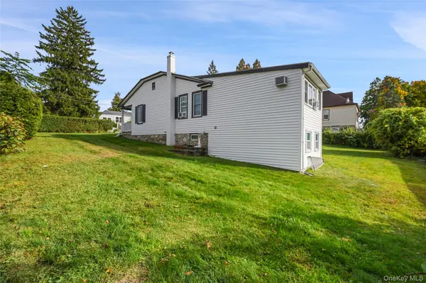 3315 Lookout ST, Mohegan Lake, NY 10547