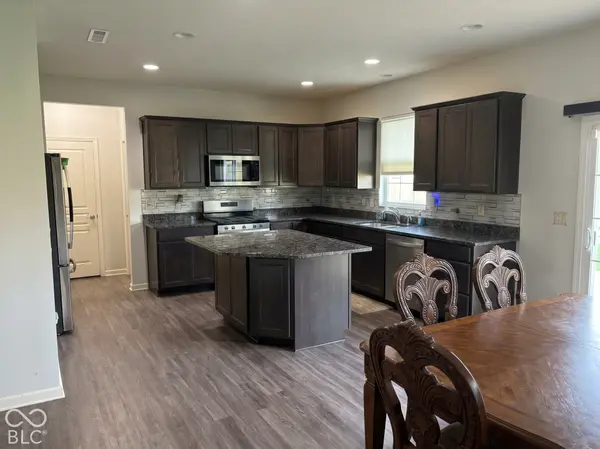 6162 Crabapple DR, Whitestown, IN 46075
