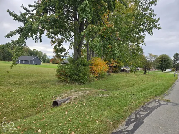 303 Santee DR, Greensburg, IN 47240