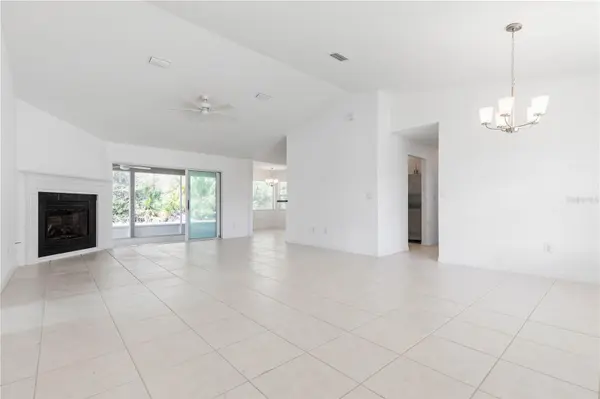 31 SEATTLE TRL, Palm Coast, FL 32164