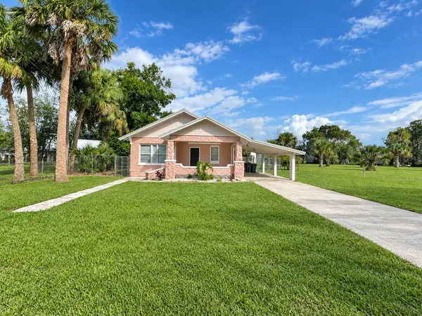494 BRAINARD AVE, Umatilla, FL 32784