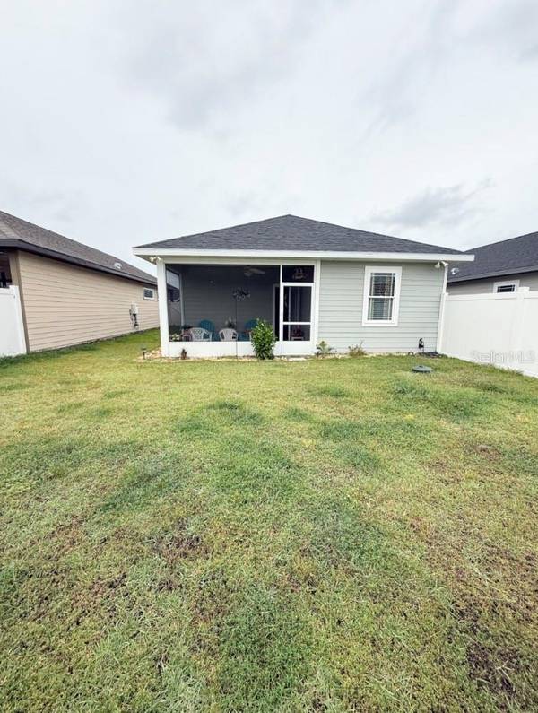 1805 SW 245 TER, Newberry, FL 32669