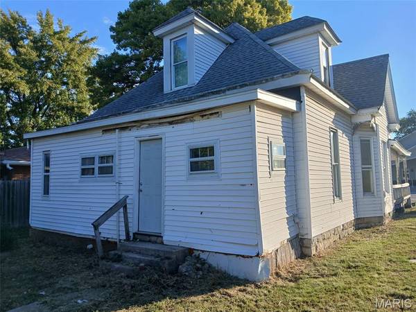 110 N Jefferson ST, Medora, IL 62063