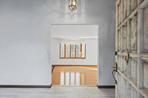 3 Bridle LN, Pesotum, IL 61863