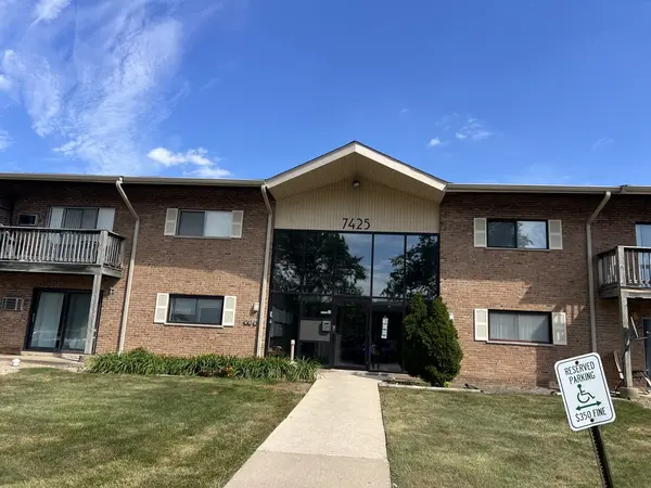 7425 Brookdale DR #107, Darien, IL 60561