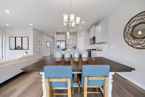 544 Tulare TER, Newport, MN 55055