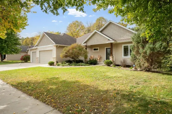 53 River CT NE, Rochester, MN 55906