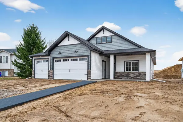 1219 Honeysuckle LN SE, Cambridge, MN 55008