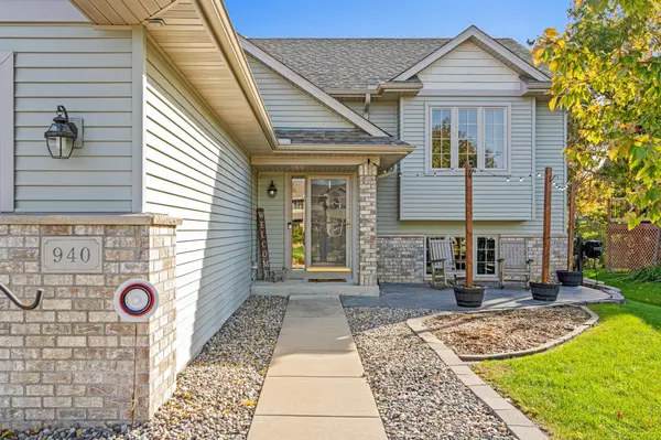 940 Firethorne TRL, Jordan, MN 55352
