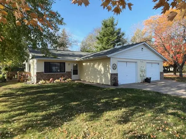 231 Marvin Elwood RD, Monticello, MN 55362