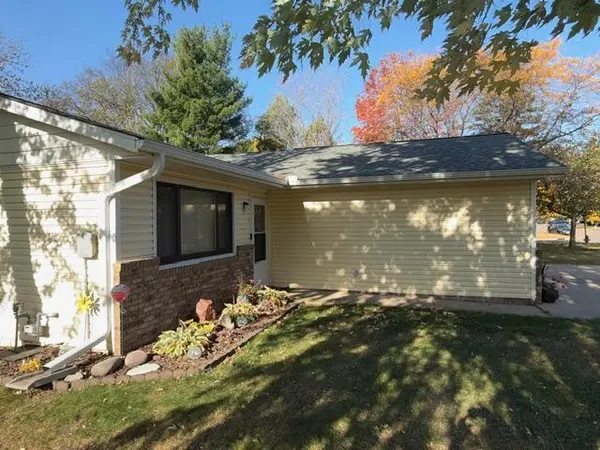 231 Marvin Elwood RD, Monticello, MN 55362