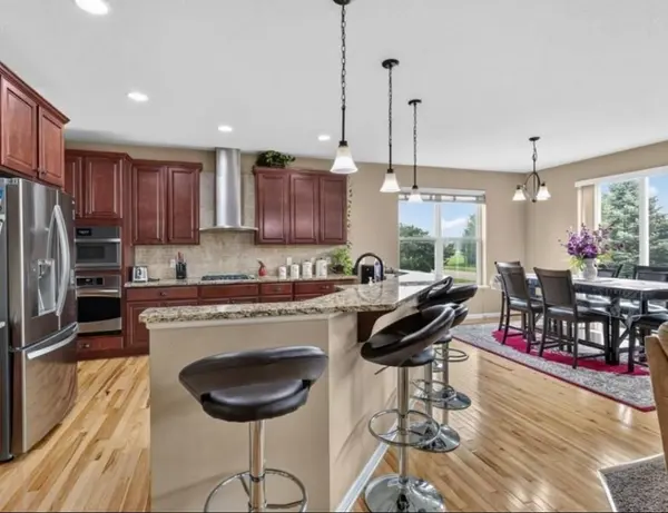 16991 Evening TER, Lakeville, MN 55044