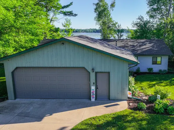 E5622 WAUKAUNAKA ST, Weyauwega, WI 54983