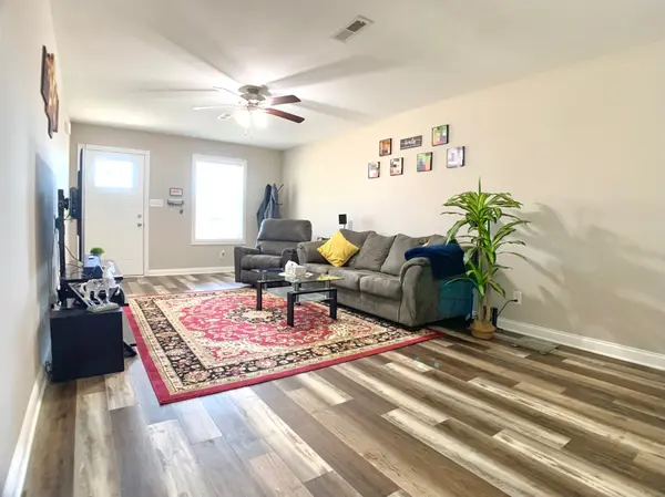 3094 Fort Sumter Dr, Clarksville, TN 37042