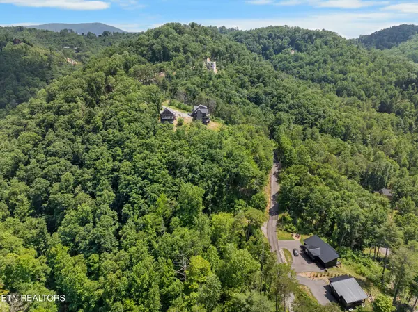 3276 Emerald Springs Loop, Sevierville, TN 37862