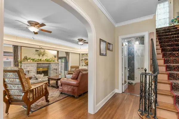 211 N Pershing Ave, Wichita, KS 67208