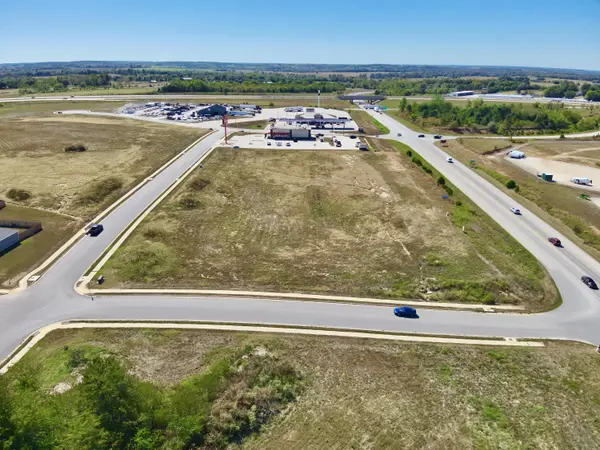 009 S Killingsworth AVE, Bolivar, MO 65613