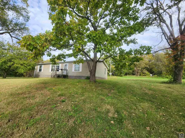 420 W 8th St, Horton, KS 66439