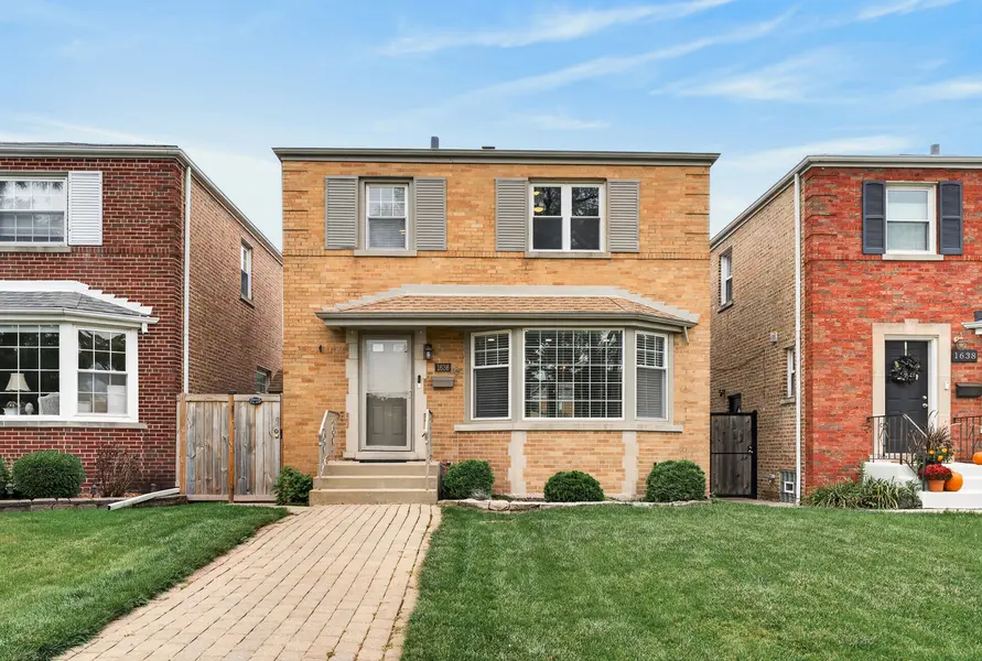 1636 N 75th CT, Elmwood Park, IL 60707