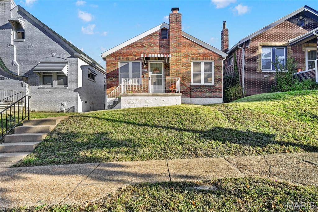 4531 Tholozan AVE, St Louis, MO 63116