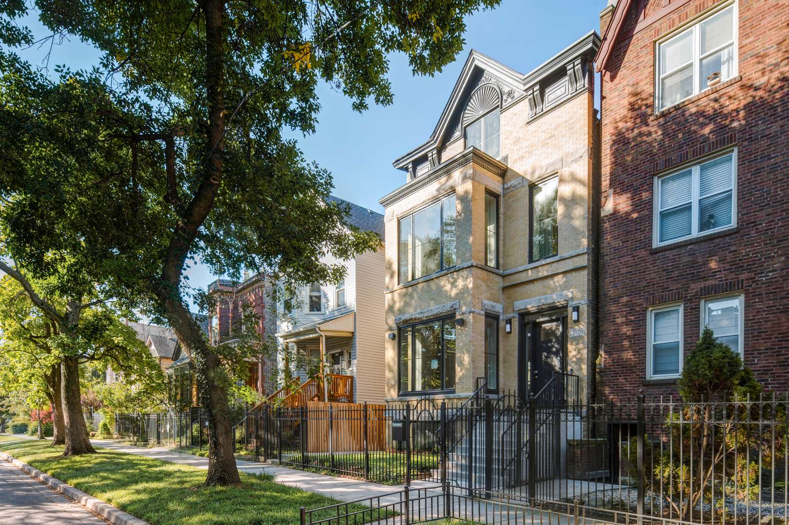 2126 N Sawyer AVE, Chicago, IL 60647