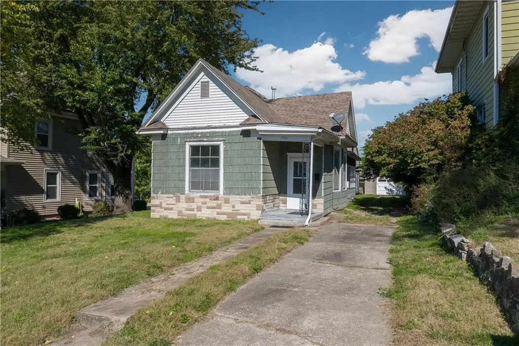 2611 Mitchell AVE, St Joseph, MO 64507
