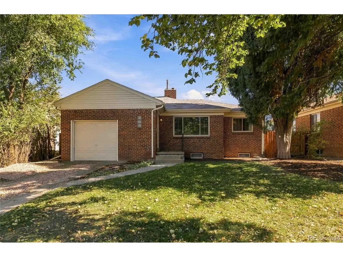 2670 Ivanhoe, Denver, CO 80207