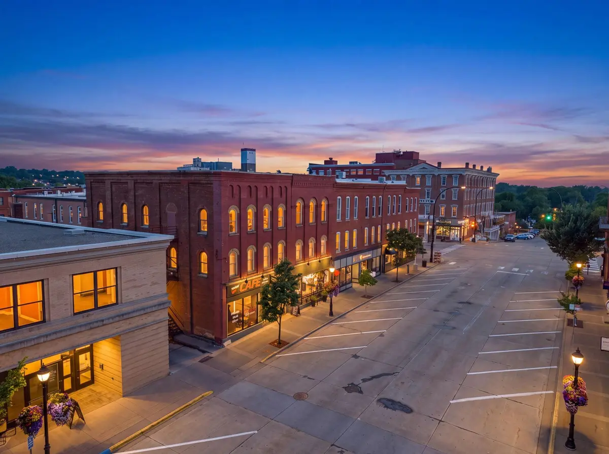 210-212 Bush ST, Red Wing, MN 55066
