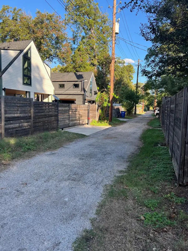 2409 Willow ST, Austin, TX 78702