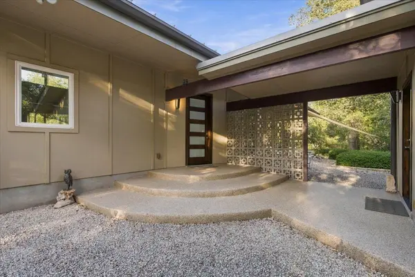 110 Purgatory PASS, San Marcos, TX 78666