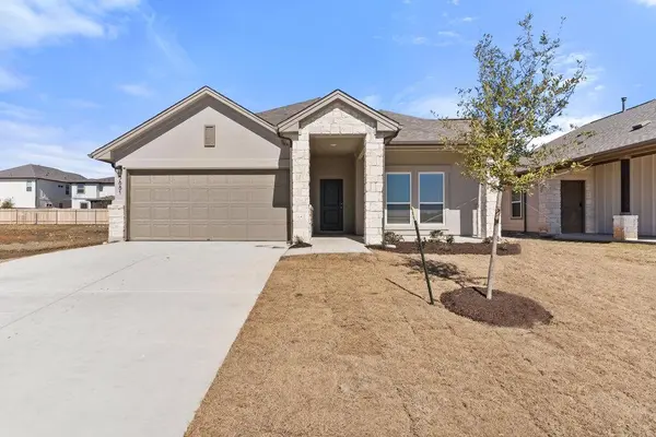 280 Pale Horse BND, Buda, TX 78610