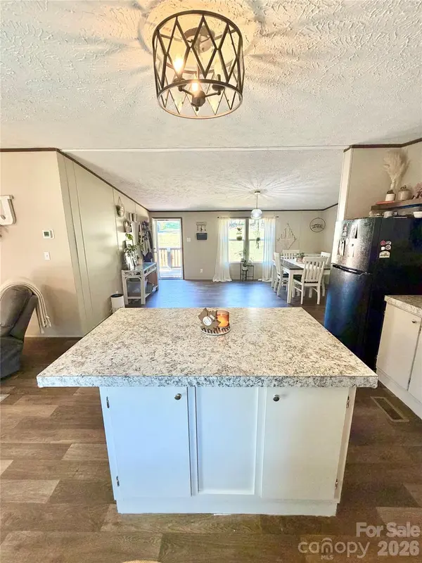 255 Liberty Estates LN, Taylorsville, NC 28681