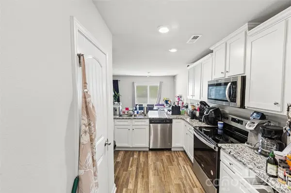1330 Standing Oak DR, Salisbury, NC 28146