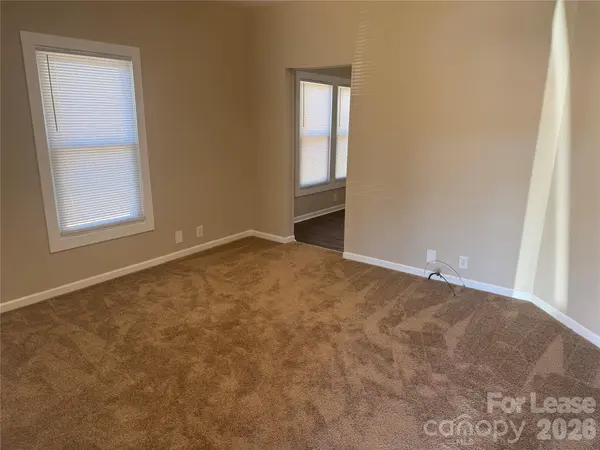 126 2nd AVE, Statesville, NC 28677