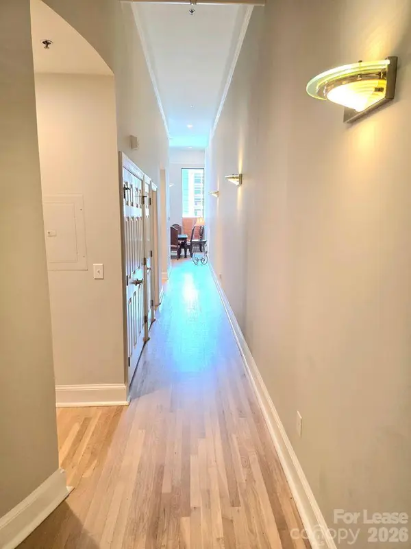 127 N Tryon ST #311, Charlotte, NC 28202