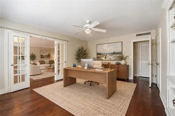 310 W 49 ST #S #304, Kansas City, MO 64112