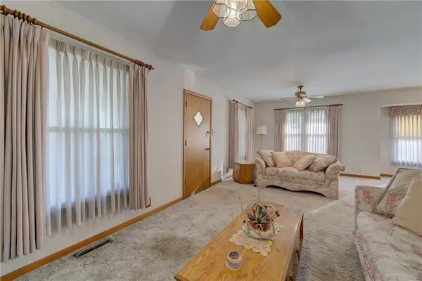 3003 Ruby AVE, Kansas City, KS 66106